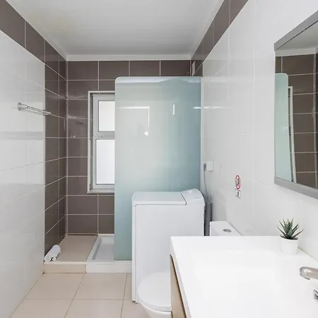 Апартаменти Guestready - Sun Club 364 - A